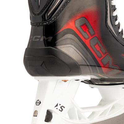  (CCM JetSpeed FT880 Ice Hockey Skates - Senior)