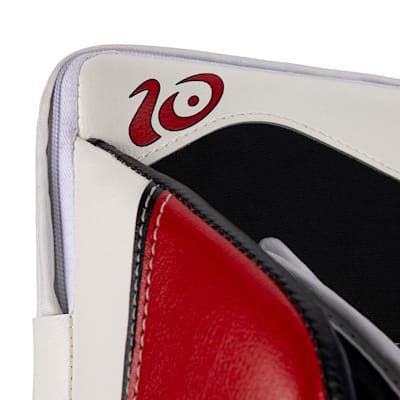  (CCM EFlex 7.9 Heaton Goalie Blocker - Intermediate)