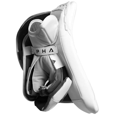  (Warrior Alpha S30 Goalie Blocker - Junior)
