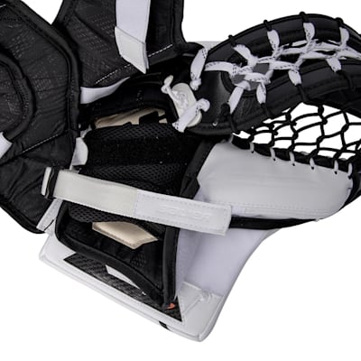  (Bauer Supreme Fuse Goalie Catch Glove - Senior)