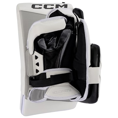  (CCM Tacks Goalie Blocker - Intermediate)