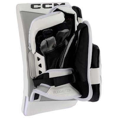  (CCM Tacks Pro Goalie Blocker - Senior)