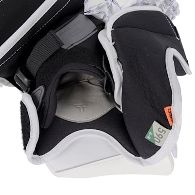  (CCM Tacks Pro Goalie Catch Glove - Senior)