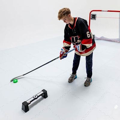  (HockeyShot Single Dangle Bar)