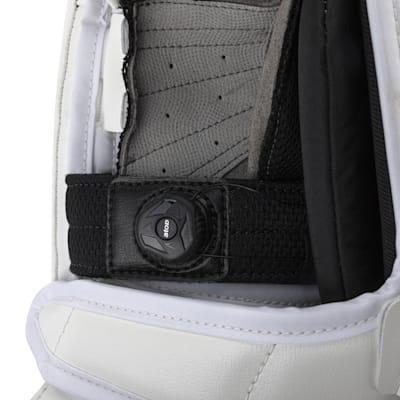  (Brians Iconik Goalie Blocker - Senior)
