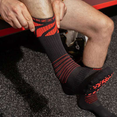  (Crew Length Skate Socks)