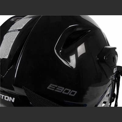 Back Vents Keep Head Cool (Easton E300 Helmet Combo)